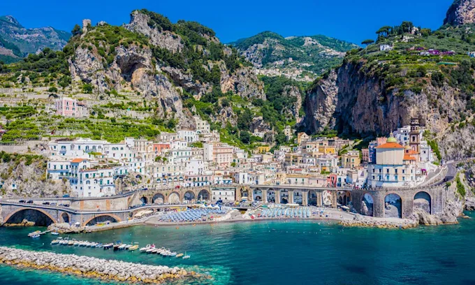 El encanto de Costa Amalfitana Italia